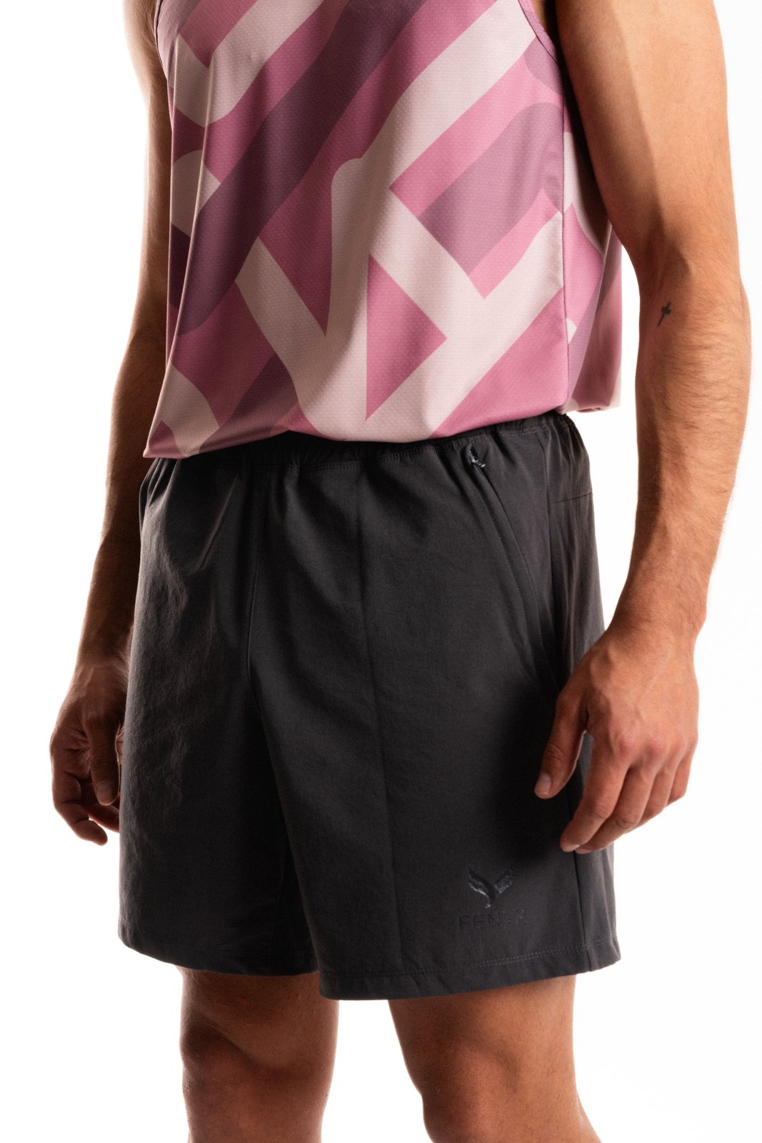 Fenyx Pace Shorts in Charcoal